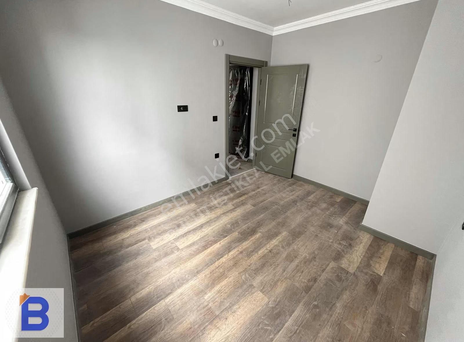 Bulut Emlak; Tramvaya 1 Sokak Ara Kat Geniş Lüks 1+1 Daire - Görsel 10