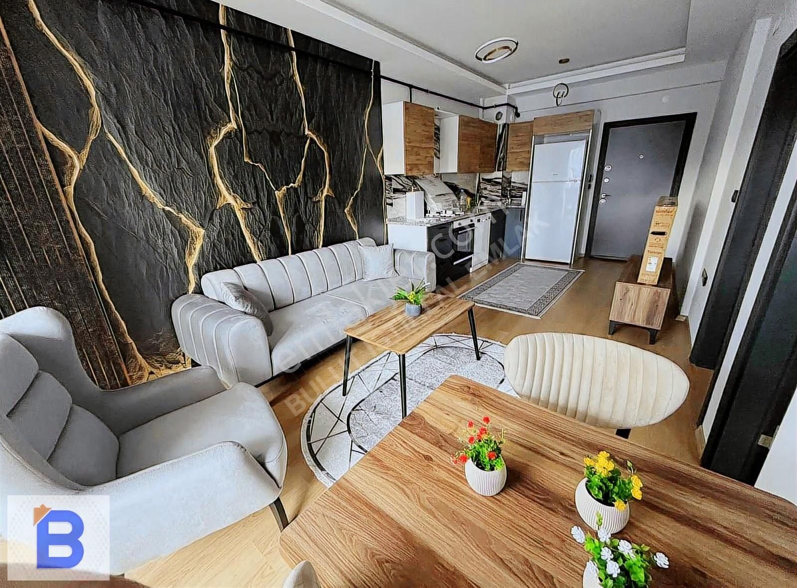 Bulut Emlak;ara Kat Lüks Eşyalı Kombili Fırsat 1+1 Daire - Görsel 17