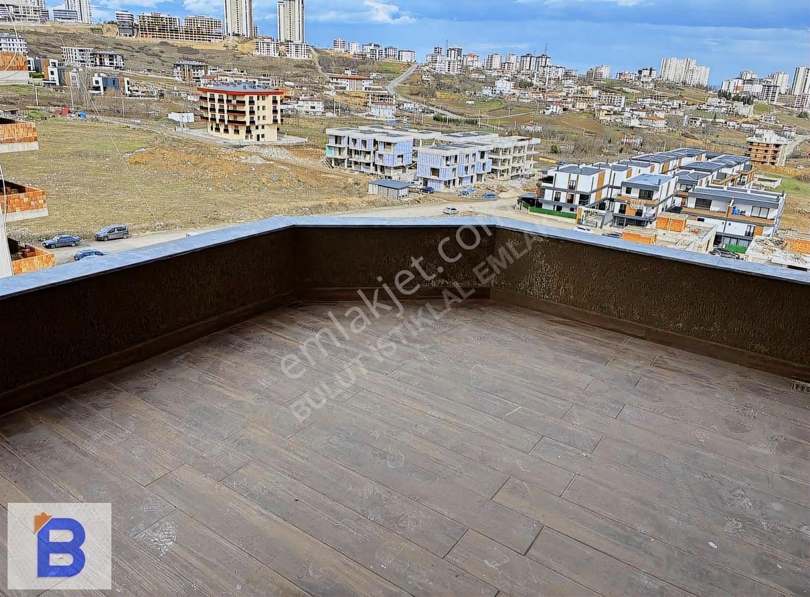 Bulut Emlaktan Gökdelenler Bölgesi'nde Lüks Geniş Fırsat 4+1 - Görsel 34