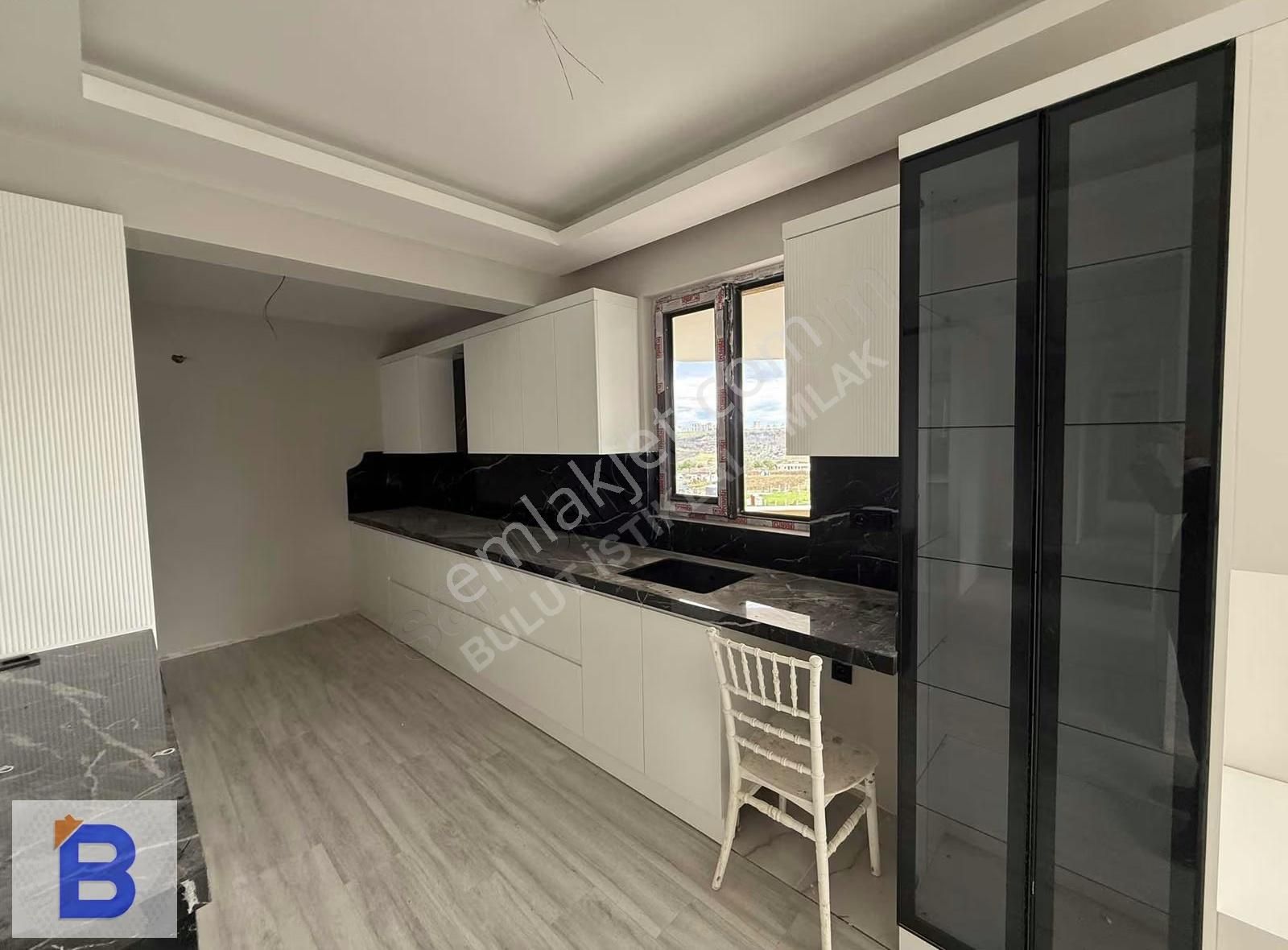 Bulut Emlaktan Gökdelenler Bölgesi'nde Lüks Geniş Fırsat 4+1 - Görsel 10