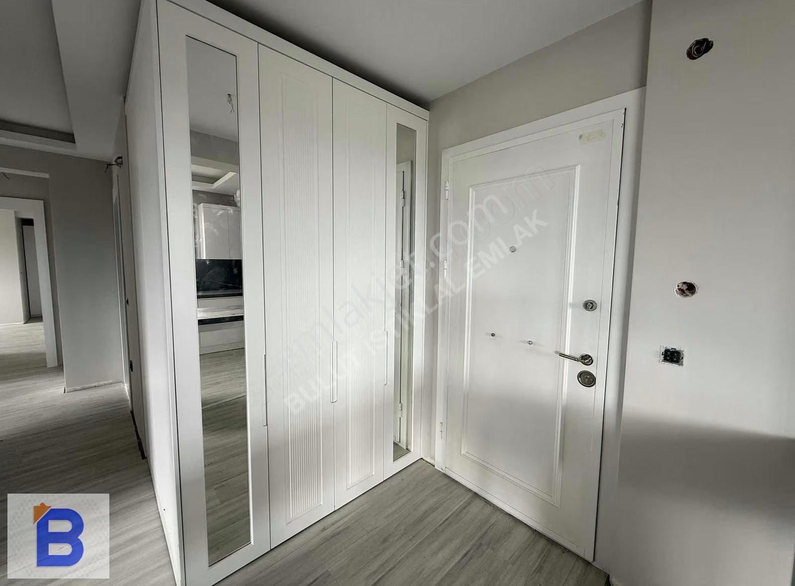 Bulut Emlaktan Gökdelenler Bölgesi'nde Lüks Geniş Fırsat 4+1 - Görsel 3