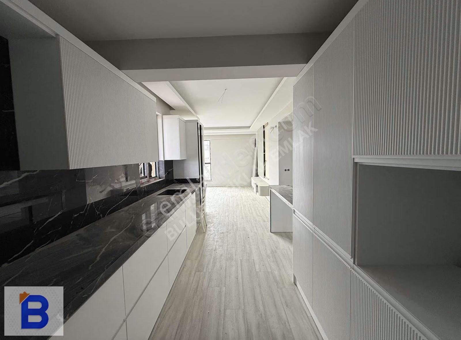 Bulut Emlaktan Gökdelenler Bölgesi'nde Lüks Geniş Fırsat 4+1 - Görsel 19