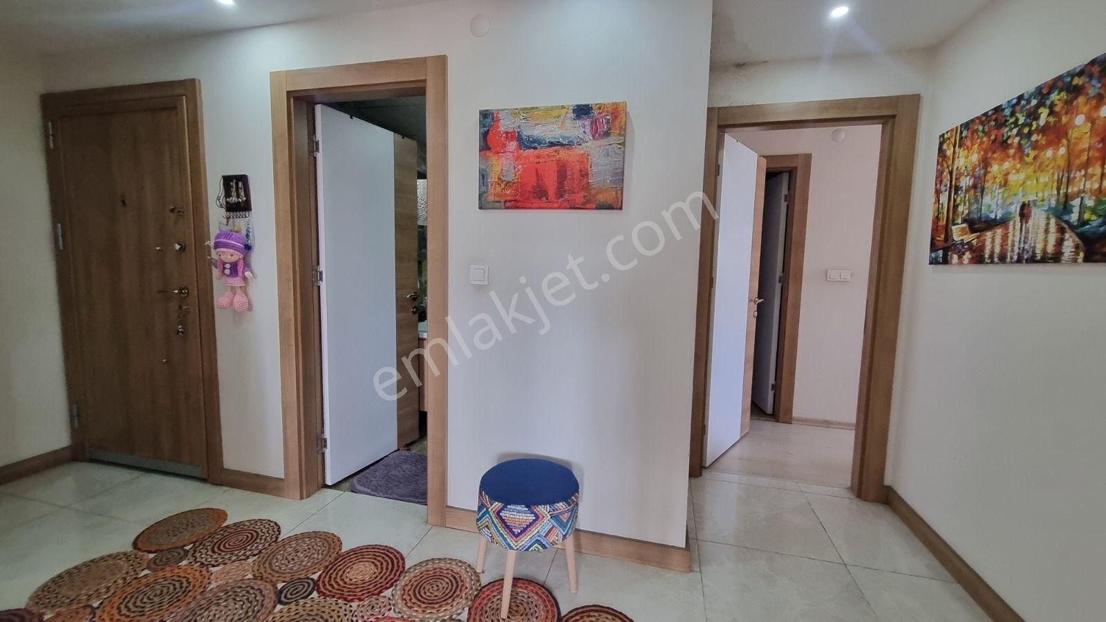 Kızılarık'ta Havuzlu Lüks Sitede Ebeveyn Banyolu Satılık 2+1 - Görsel 11