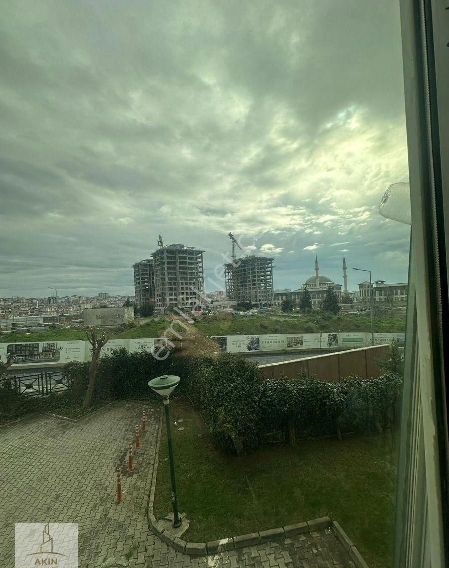 K.çekmece Divan Residence Önü Açık Peyzaj Manzaralı Geniş 1+1 Satılık Daire - Görsel 4