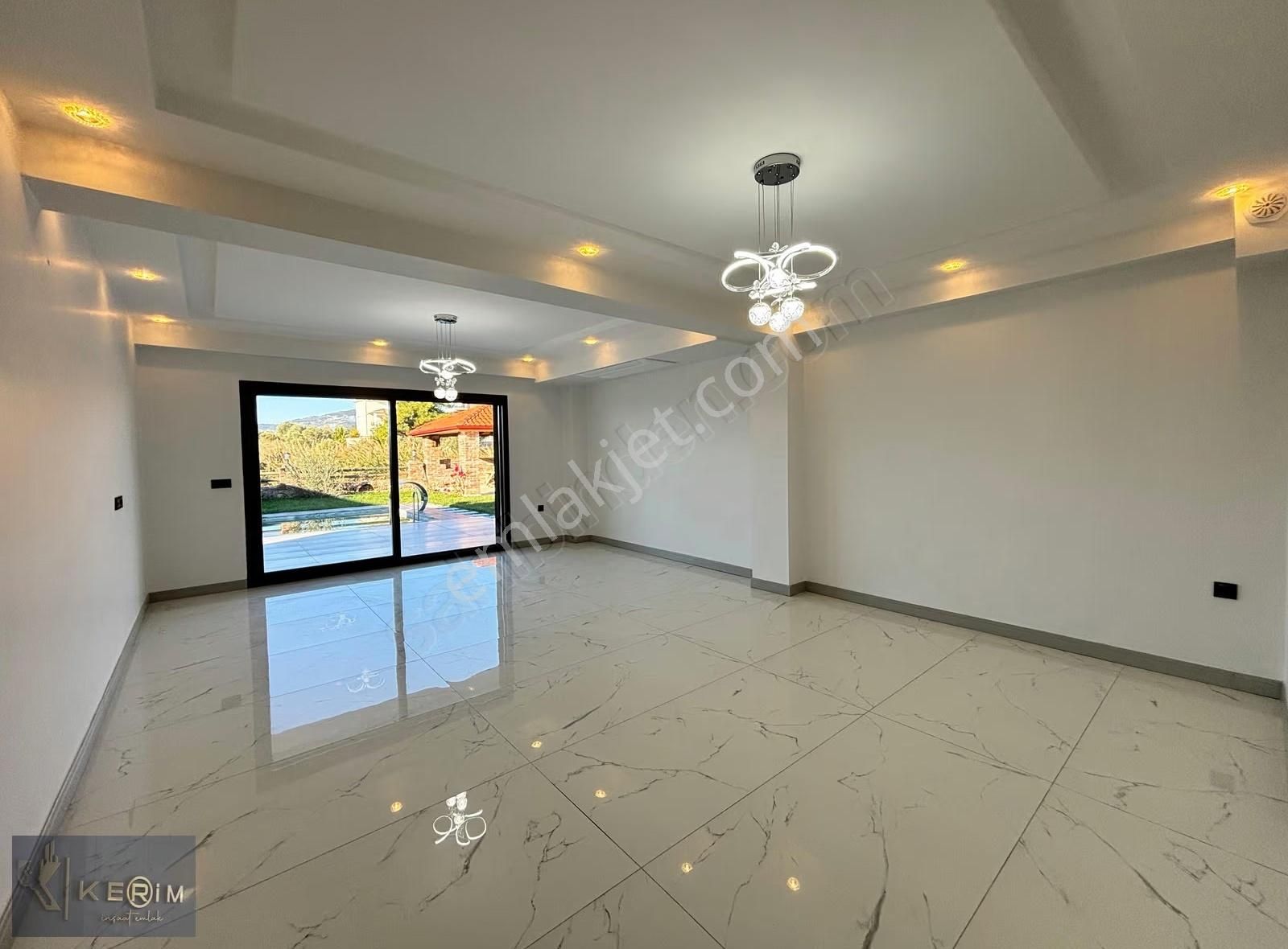 Kerim'den Altınoluk'da Satılık 600 Mt2 Arsa İçinde 5+1 Villa - Görsel 16