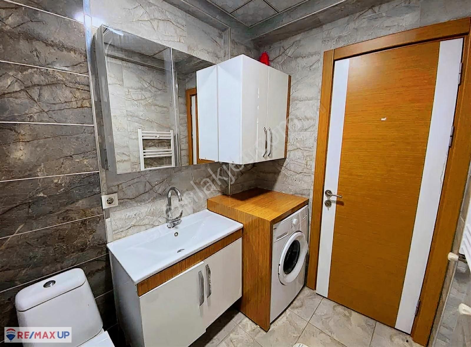 Kuruçeşme'de Eşyalı Hazır Kiracılı 1+1 Ara Kat Yeni Bina - Görsel 19