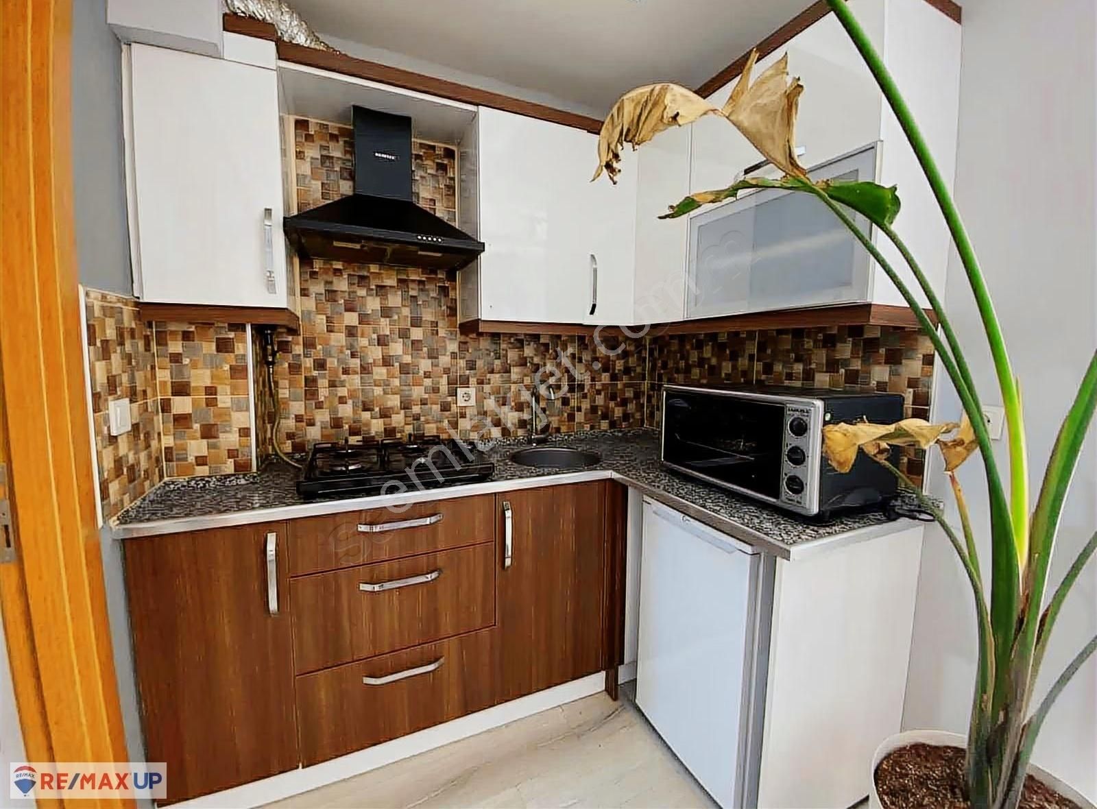 Kuruçeşme'de Eşyalı Hazır Kiracılı 1+1 Ara Kat Yeni Bina - Görsel 17