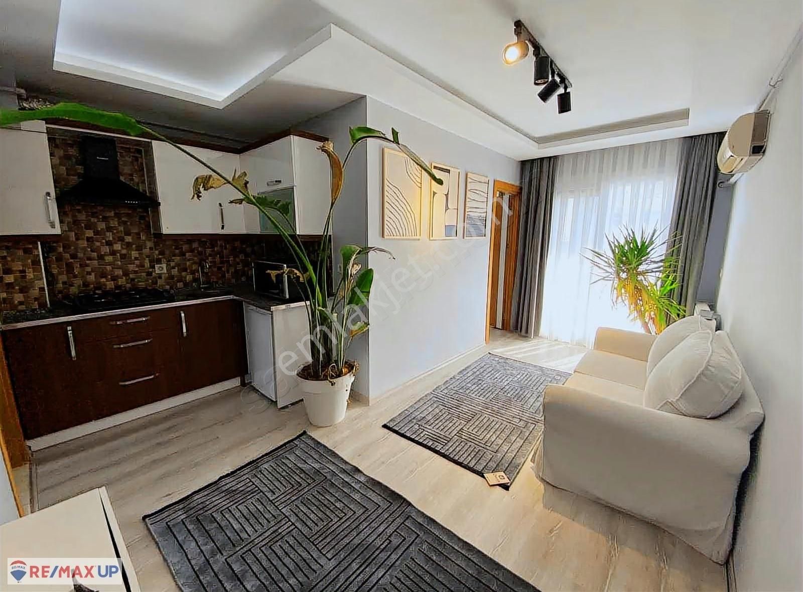 Kuruçeşme'de Eşyalı Hazır Kiracılı 1+1 Ara Kat Yeni Bina - Görsel 5