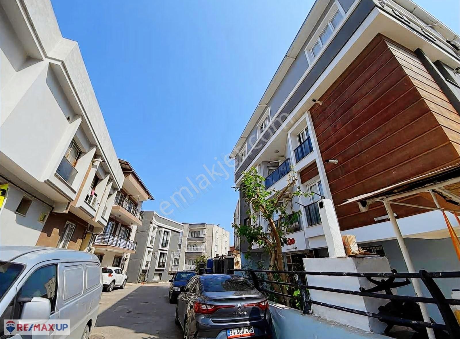 Kuruçeşme'de Eşyalı Hazır Kiracılı 1+1 Ara Kat Yeni Bina - Görsel 10