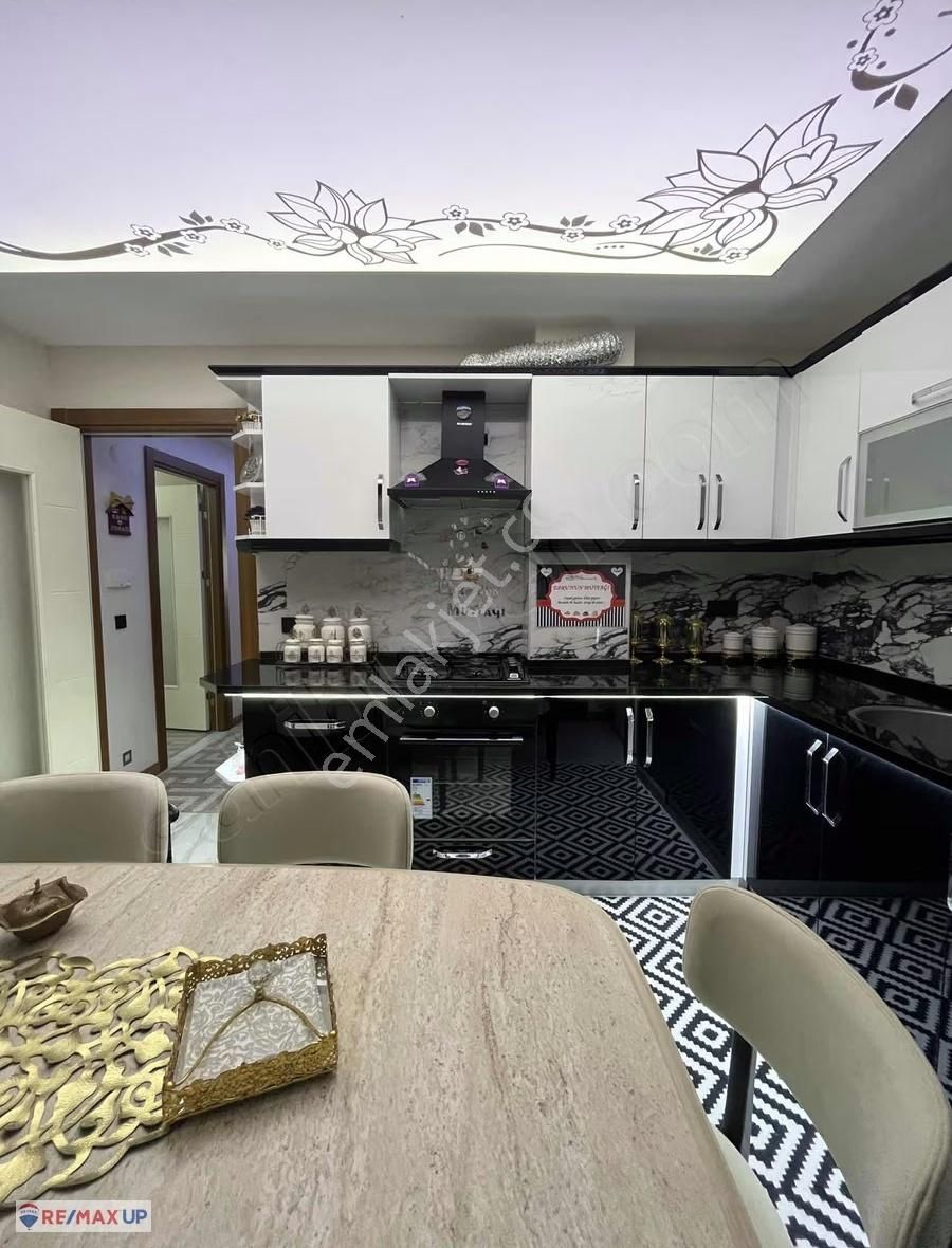 Balçova'da Dubleks Daire 4+1 - Geniş Teraslı - Görsel 26