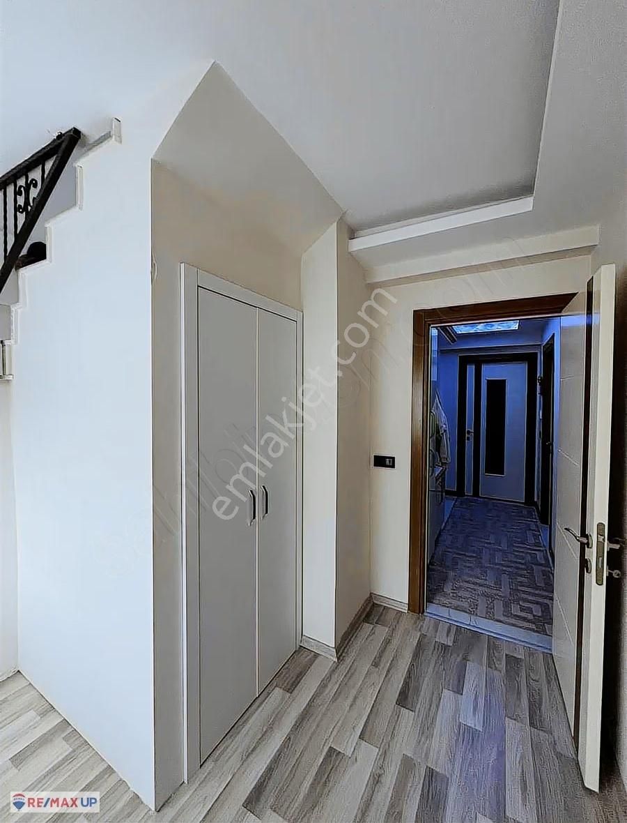 Balçova'da Dubleks Daire 4+1 - Geniş Teraslı - Görsel 24