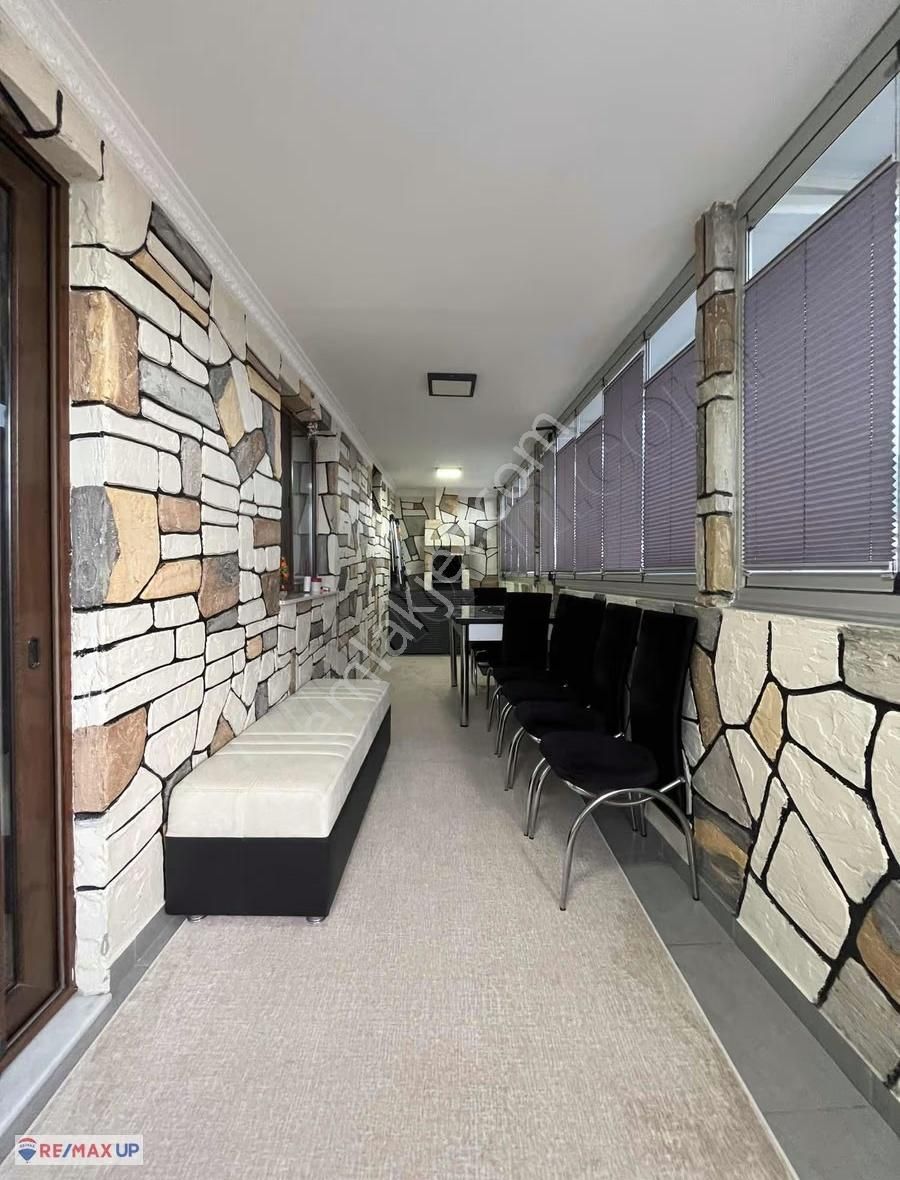 Balçova'da Dubleks Daire 4+1 - Geniş Teraslı - Görsel 3