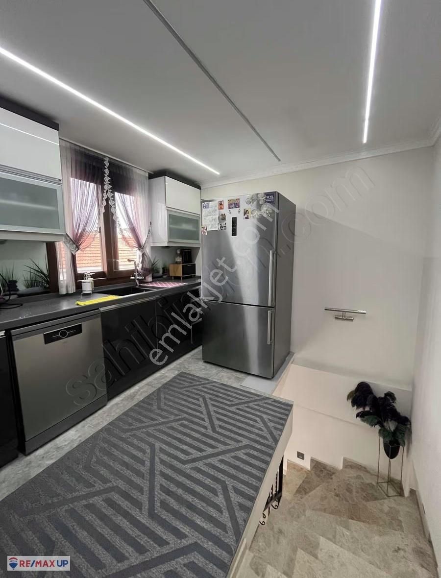 Balçova'da Dubleks Daire 4+1 - Geniş Teraslı - Görsel 19