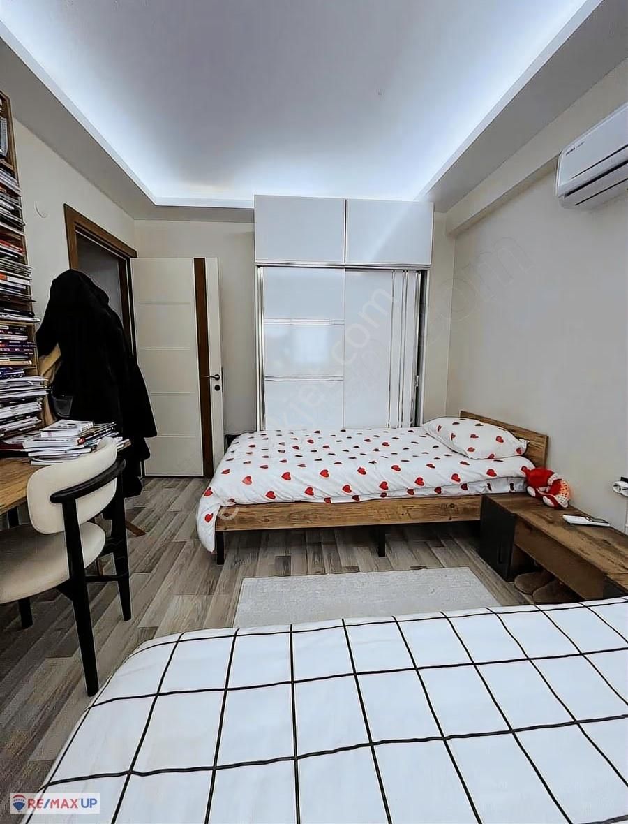 Balçova'da Dubleks Daire 4+1 - Geniş Teraslı - Görsel 22