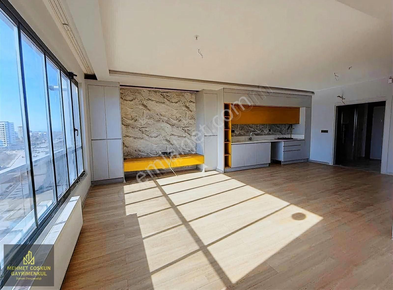 Gürselpaşa' Da Sosyal Donatılı Sitede Kiralık 4+1 Daire