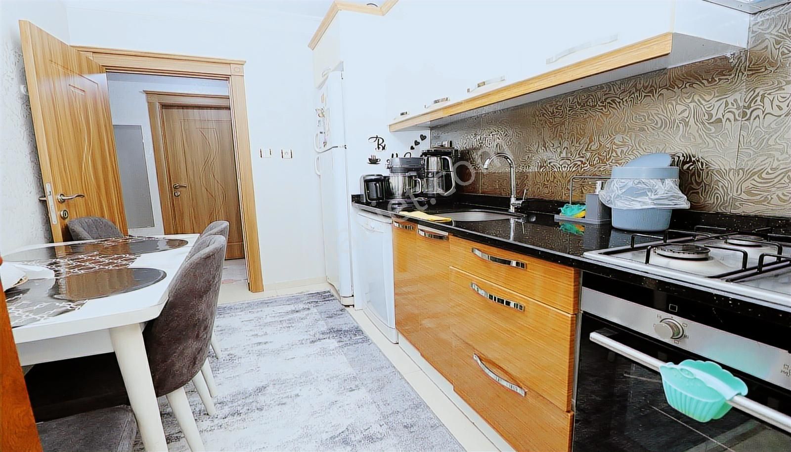 Esenyurt Satılık 2+1 Güzelyurt Mahallesi Metrobüse Yakın - Görsel 18