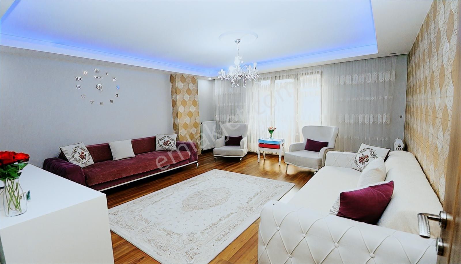 Esenyurt Satılık 2+1 Güzelyurt Mahallesi Metrobüse Yakın