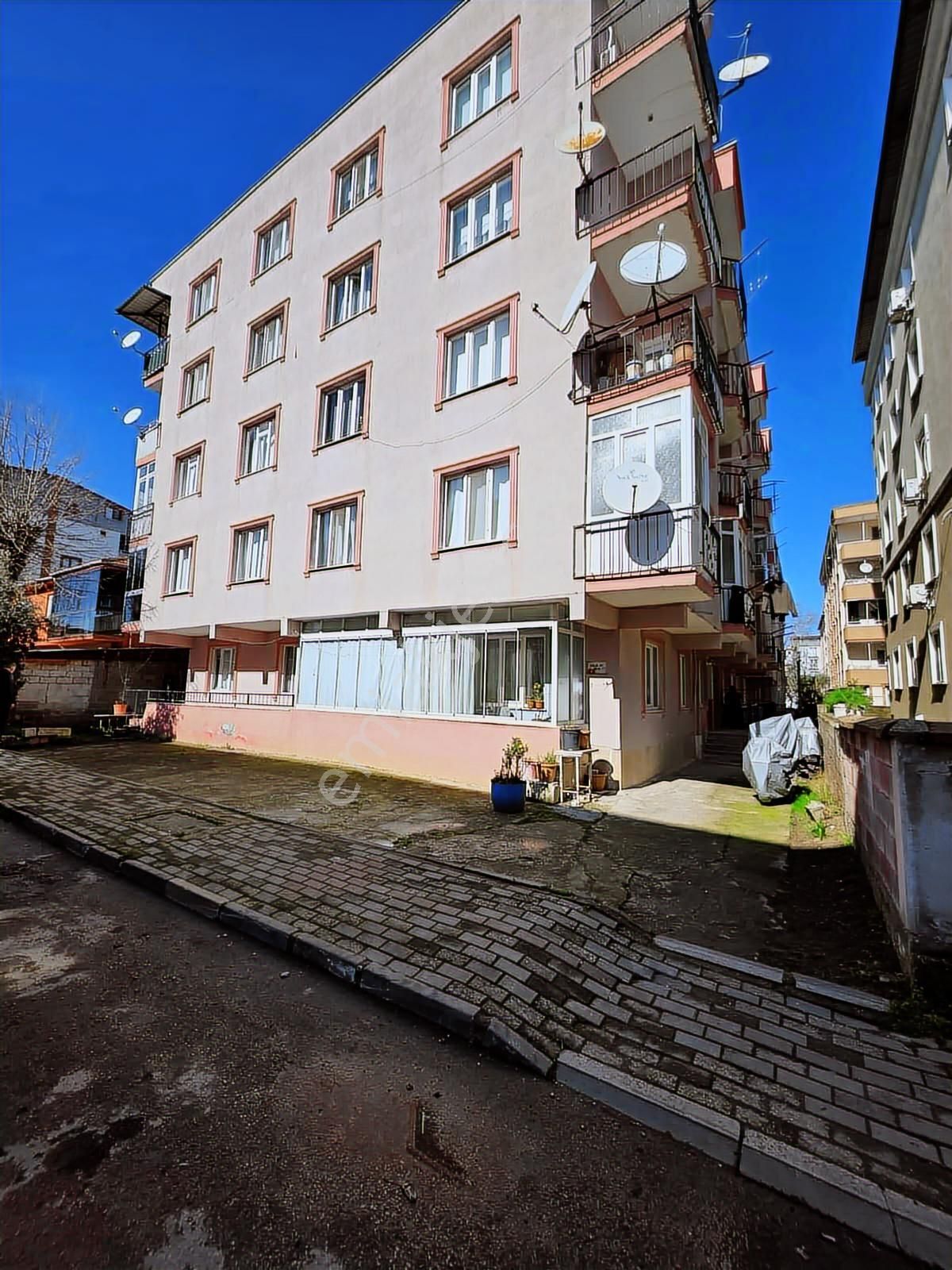 İnceoğlundan Yunusemre'de 2+1 Yüksek Giriş Kat Satılık Daire - Görsel 8