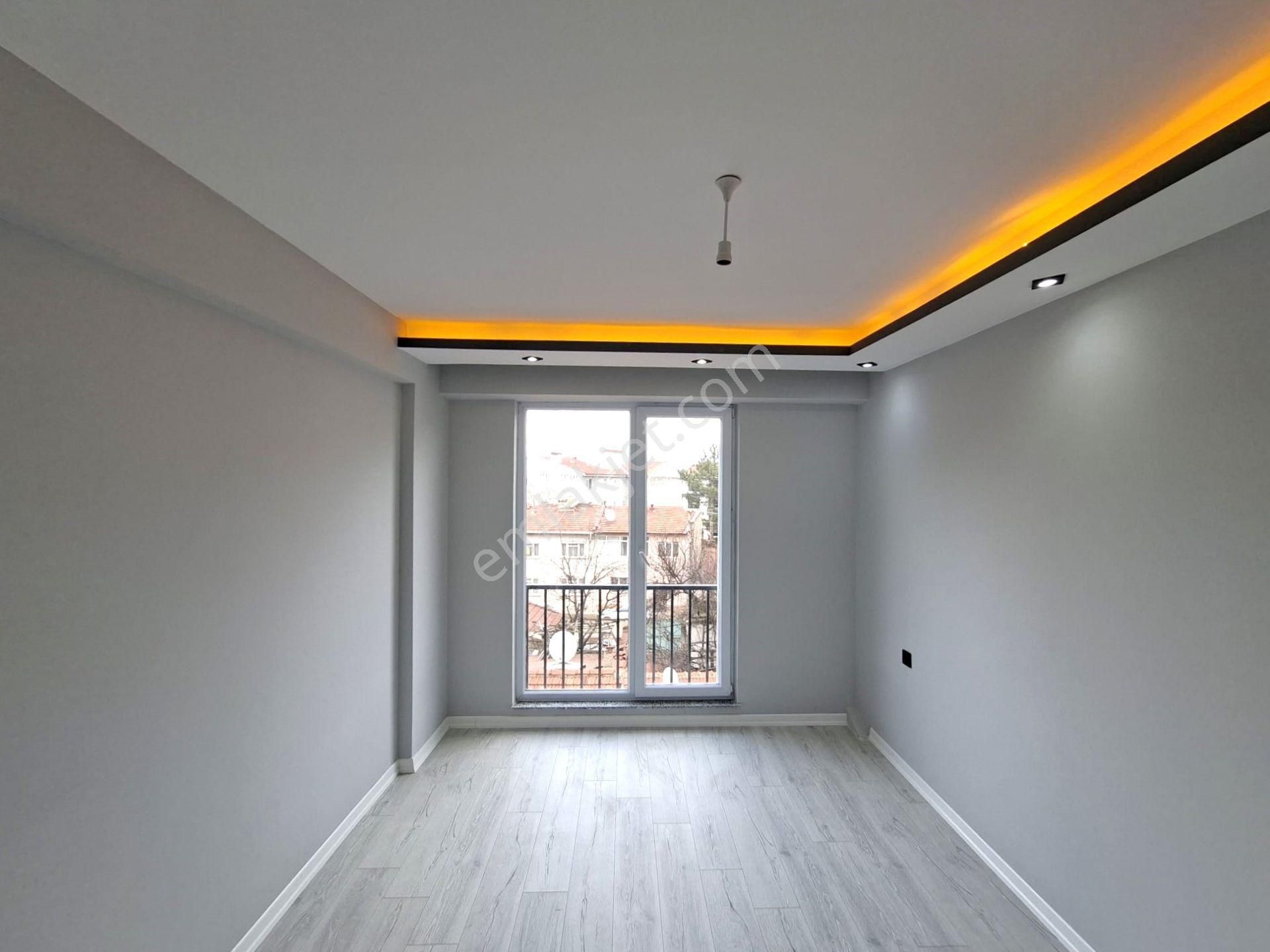 Recep Ümit Emlak'tan Şarhöyük Mahallesi Büyük Park Yakınında (sıfır) Kiralık 2+0 Ferah Daire - Görsel 2