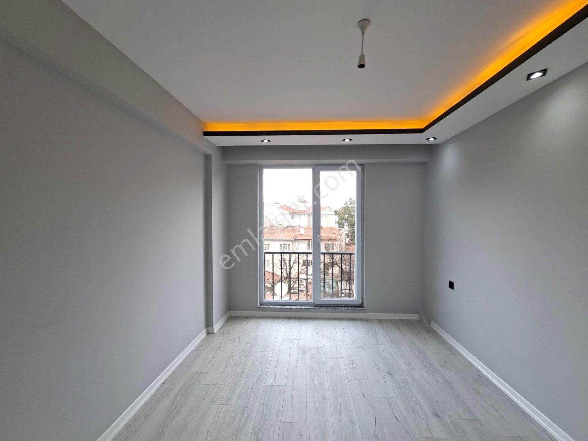 Recep Ümit Emlak'tan Şarhöyük Mahallesi Büyük Park Yakınında (sıfır) Kiralık 2+0 Ferah Daire - Görsel 5