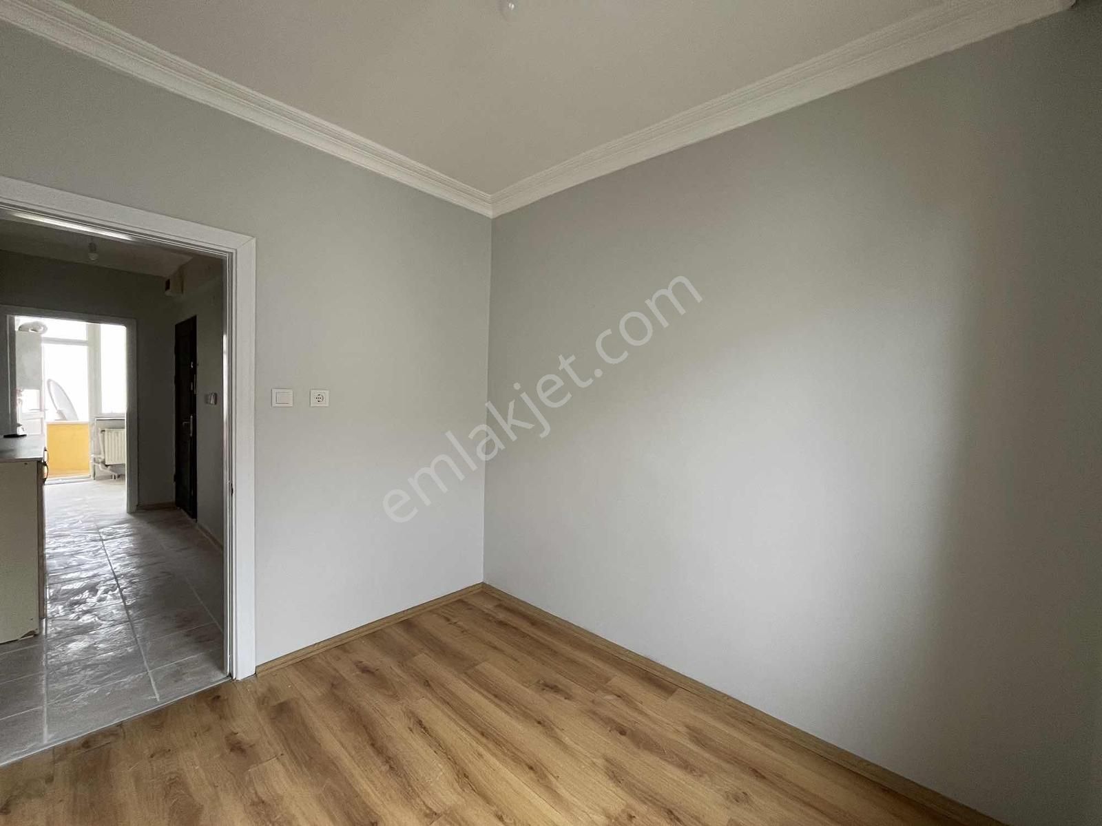 Eker'den Hat Boyunda Çarşıya Çok Yakın 3+1 Kiralık Daire - Görsel 35