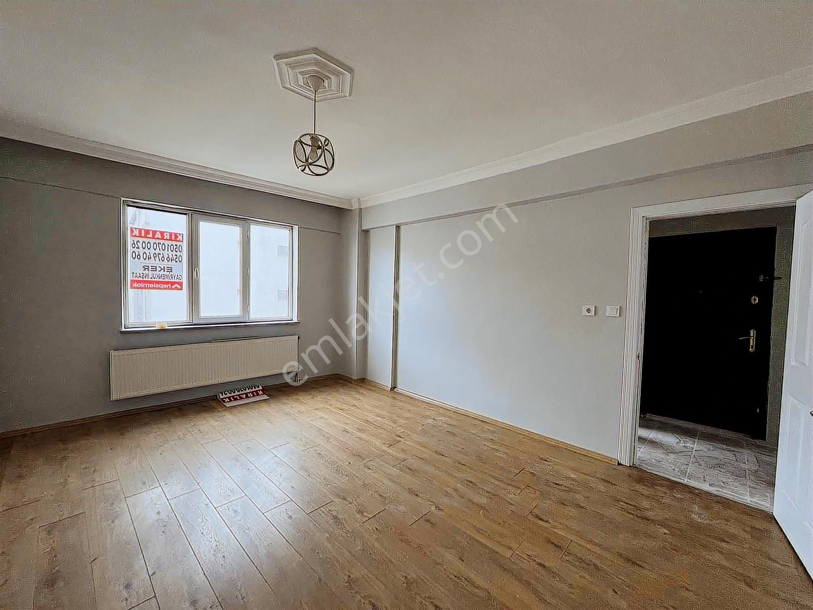 Eker'den Hat Boyunda Çarşıya Çok Yakın 3+1 Kiralık Daire - Görsel 23