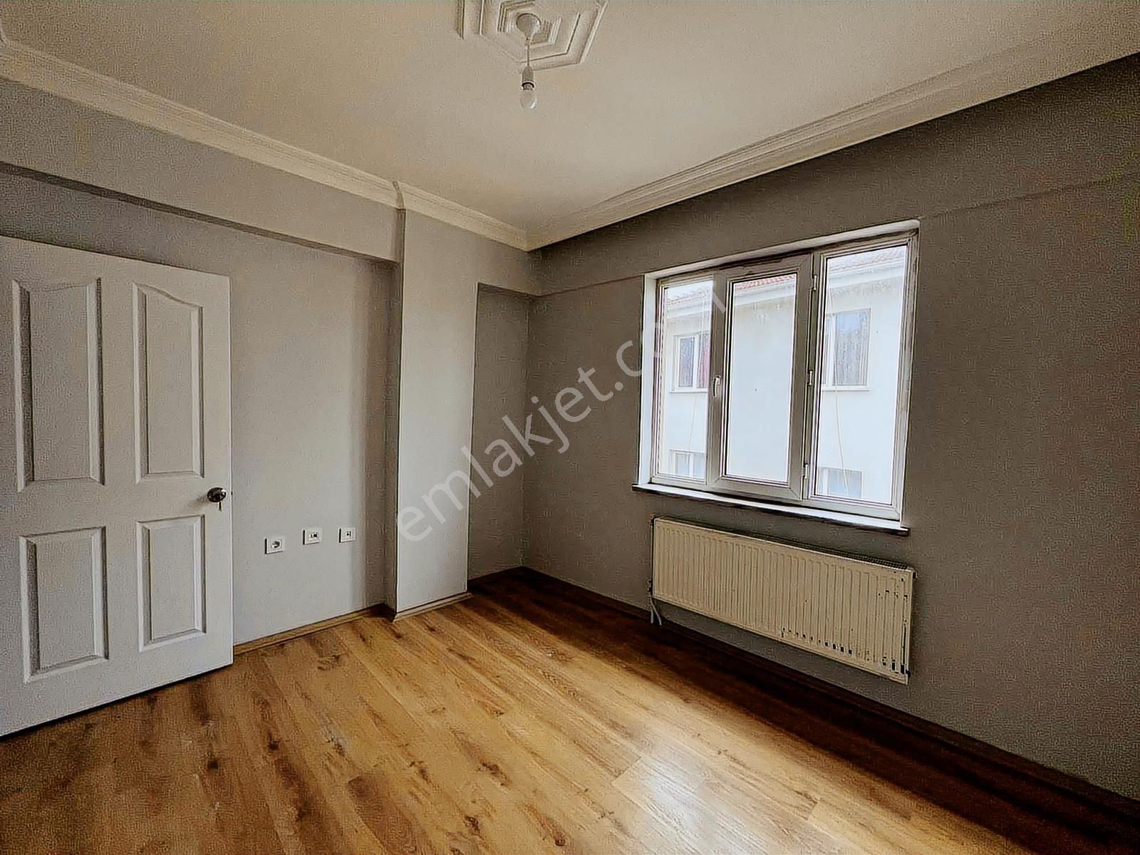 Eker'den Hat Boyunda Çarşıya Çok Yakın 3+1 Kiralık Daire - Görsel 19