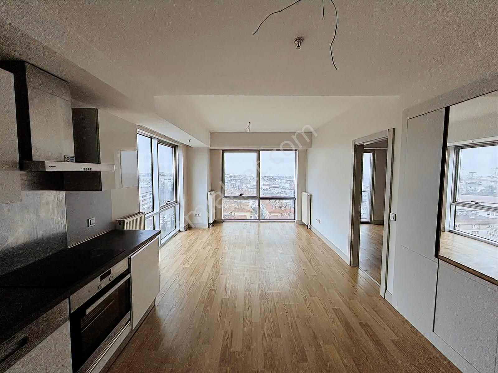 Suryapı Corridor Da Kiralık 1+1 69m2 Köşe Daire Güneşli - Görsel 2