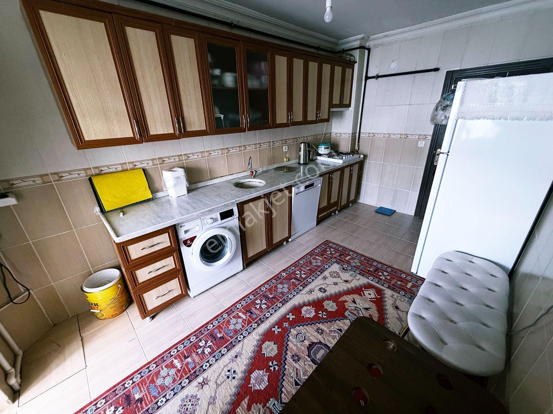 Cihandan Burç Mah Seval Ve Piri Cadde Yakını Kiralık 3+1 Daire - Görsel 2