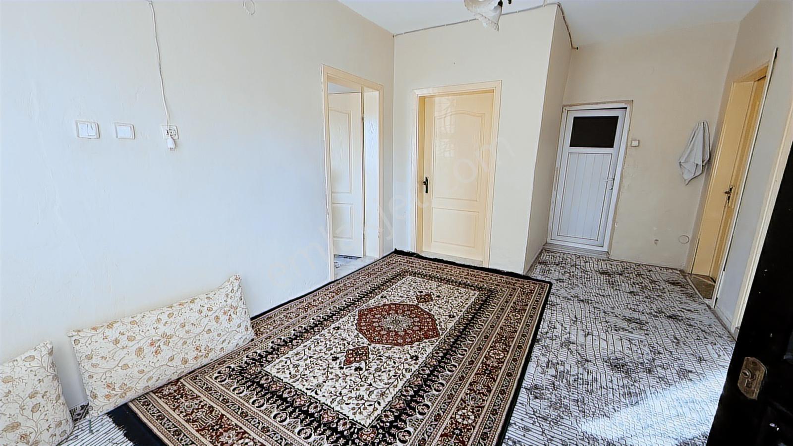 Bayraklı Onur Mah. Bahçeli Cadde Üzeri Üç Katlı Satılık Bina - Görsel 26
