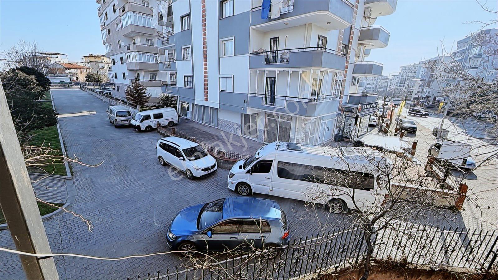 Bayraklı Onur Mah. Bahçeli Cadde Üzeri Üç Katlı Satılık Bina - Görsel 13