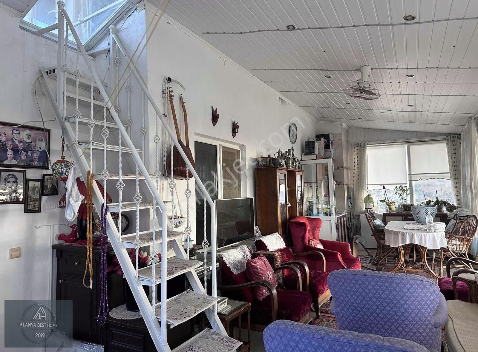 Deniz Manzaralı Müstakil Villa (850m2) Arsa Üstünde 4+1 Tripleks - Görsel 4