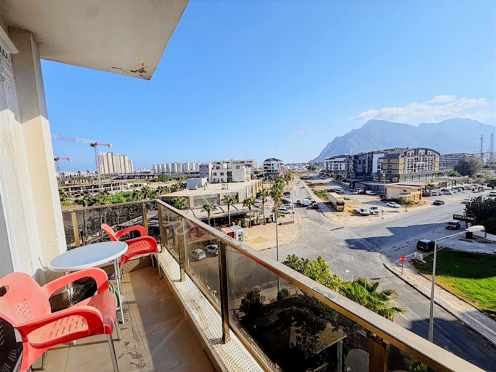 Turyap Evşen'den Aciiil 1+1 Katta K Otoparklı Hvz, Lu - Görsel 3