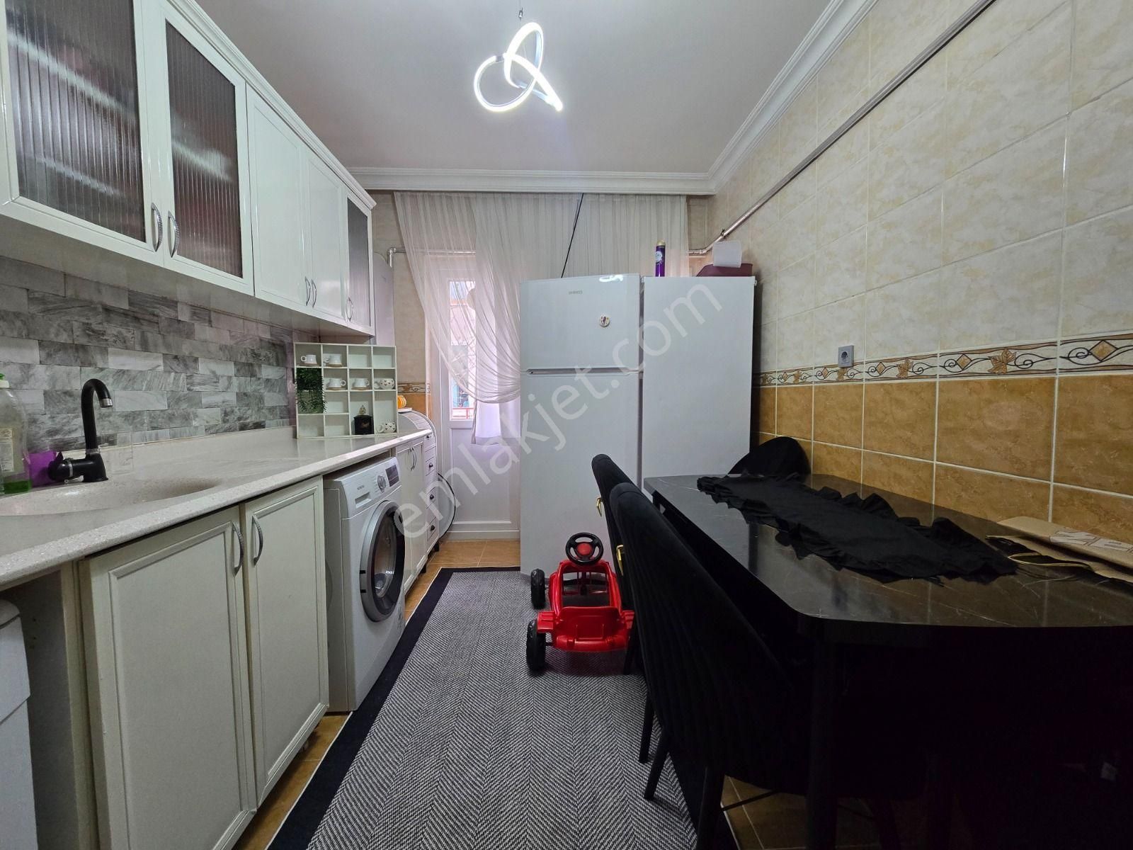 Piyade Mah Satılık 3+1 Kat Konumlu Köşe Başı Arakat Ön Cephe Daire - Görsel 12