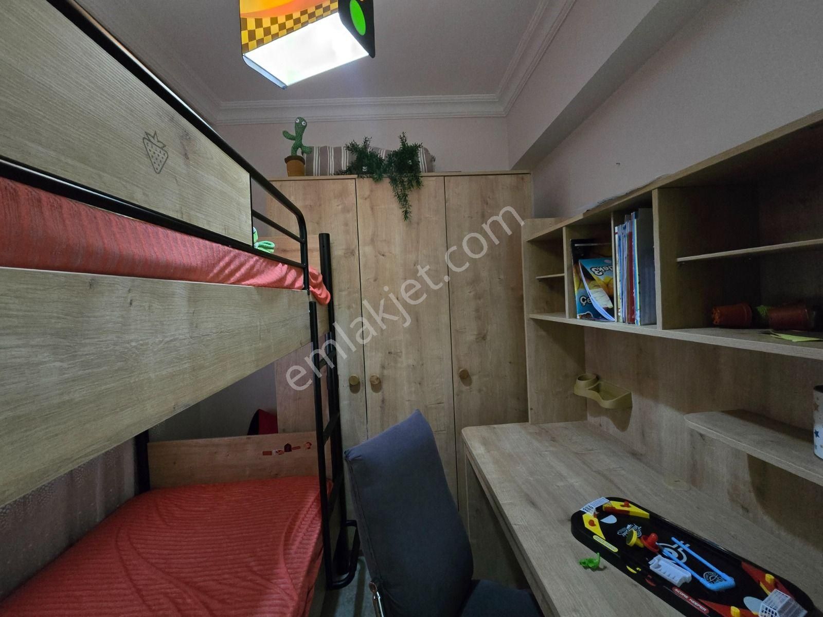 Piyade Mah Satılık 3+1 Kat Konumlu Köşe Başı Arakat Ön Cephe Daire - Görsel 18