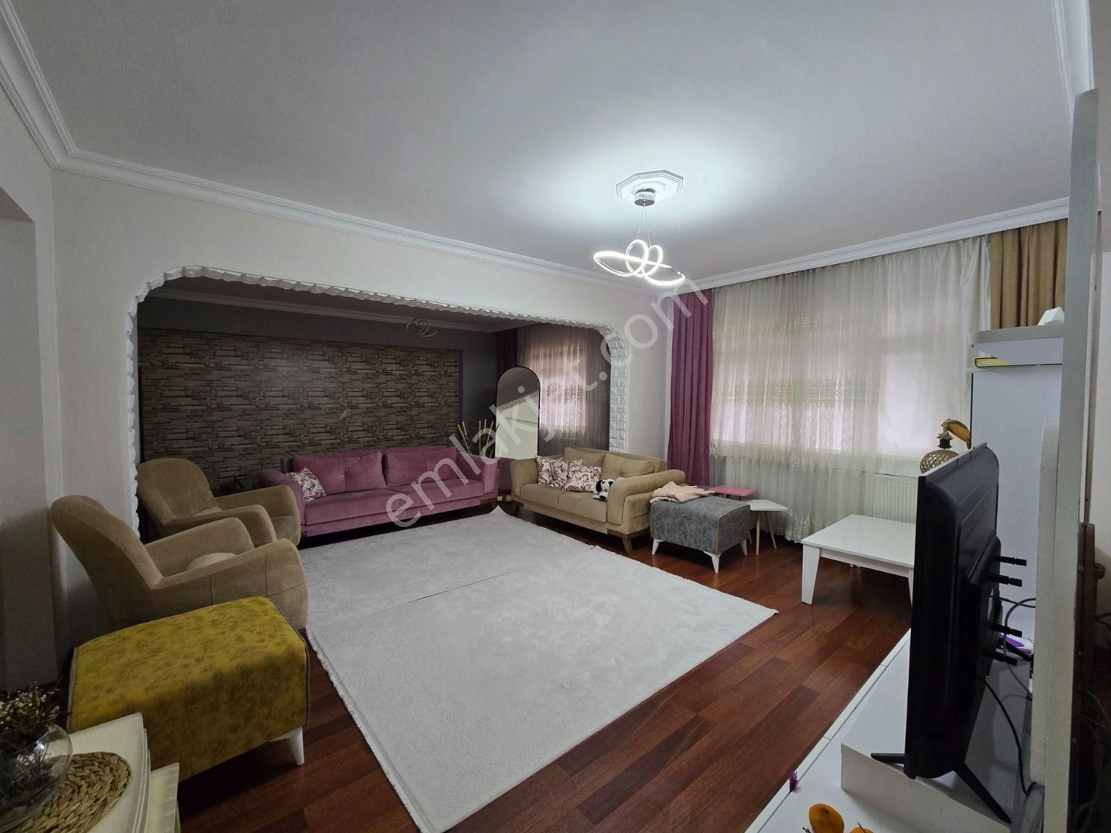 Piyade Mah Satılık 3+1 Kat Konumlu Köşe Başı Arakat Ön Cephe Daire - Görsel 7