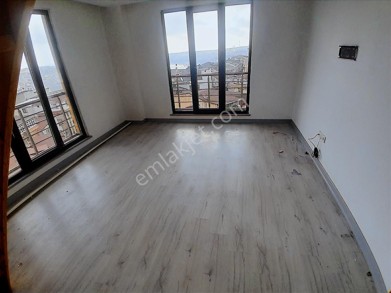 Silahtarağa 3+1 Kiralık Dubleks Daire - Görsel 14