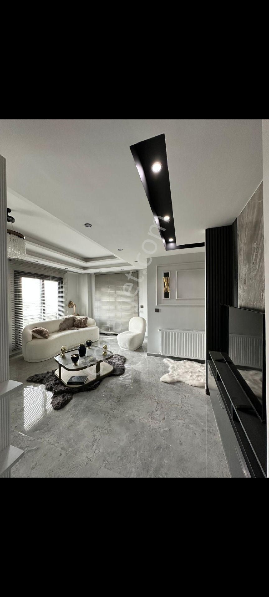 Çınarlıda Bulvar Üzeri Kiralık Ultra Lüks 2+1 Daire - Görsel 18