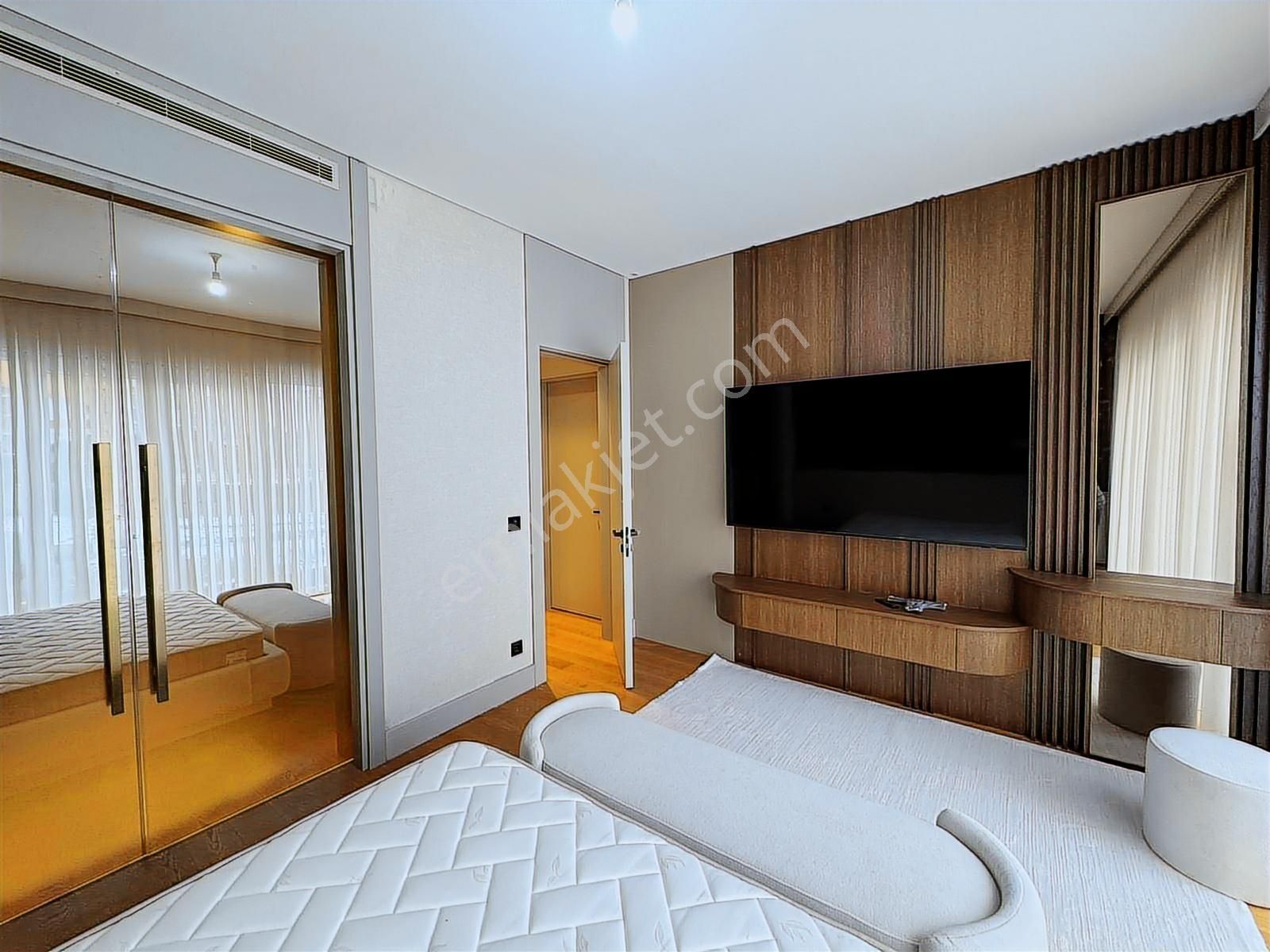 Capital'den Tema İstanbul 2 De Lüks Eşyalı Sıfır Kiralık Villa - Görsel 9