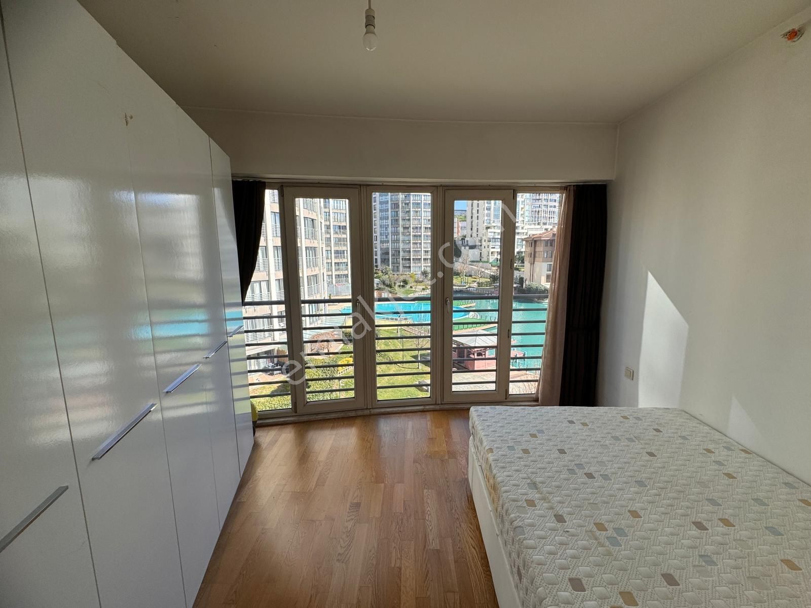 Capital' Den Bosphorus City'de 1+1 Eşyalı Kiralık Daire - Görsel 4