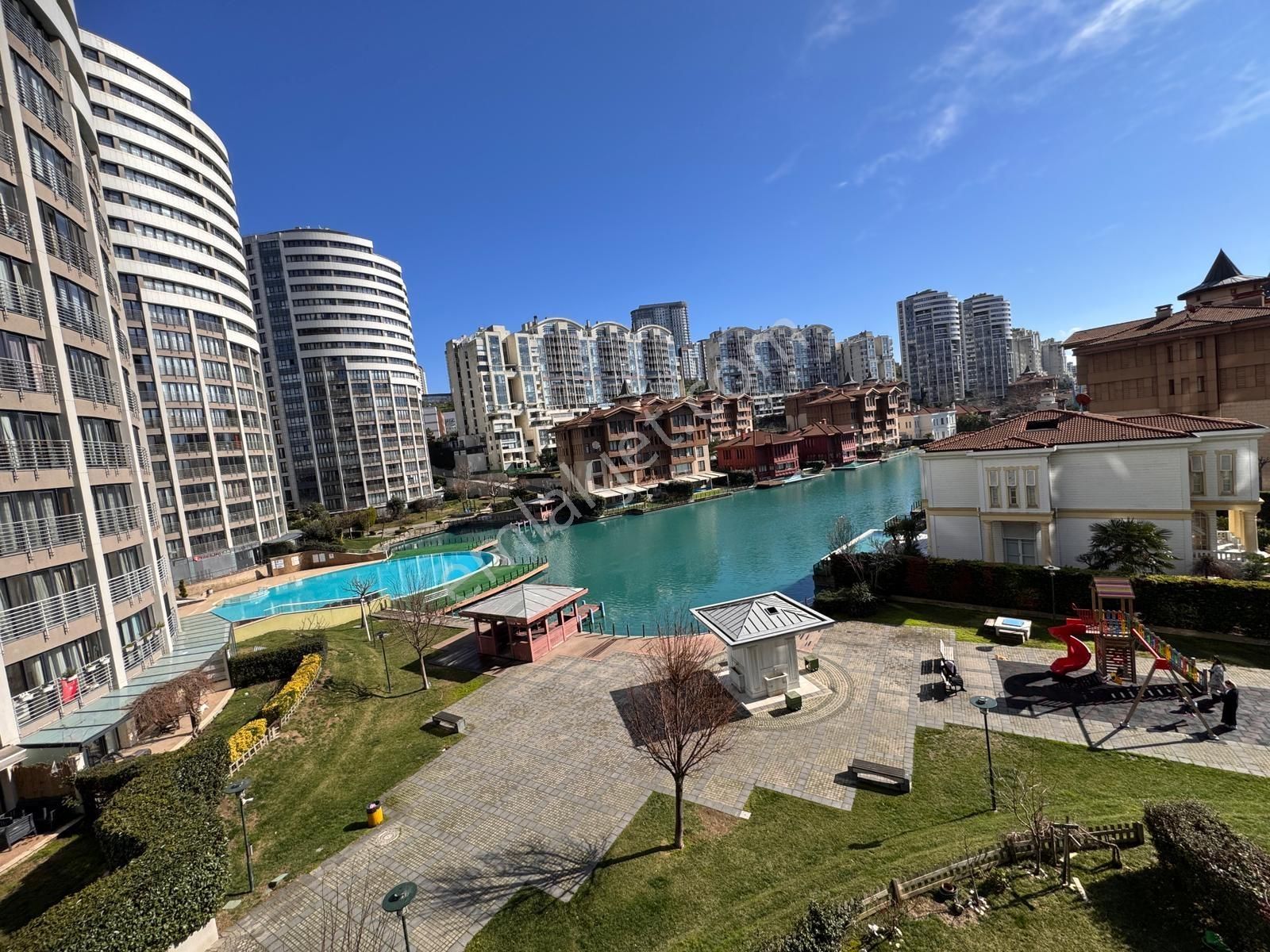 Capital' Den Bosphorus City'de 1+1 Eşyalı Kiralık Daire