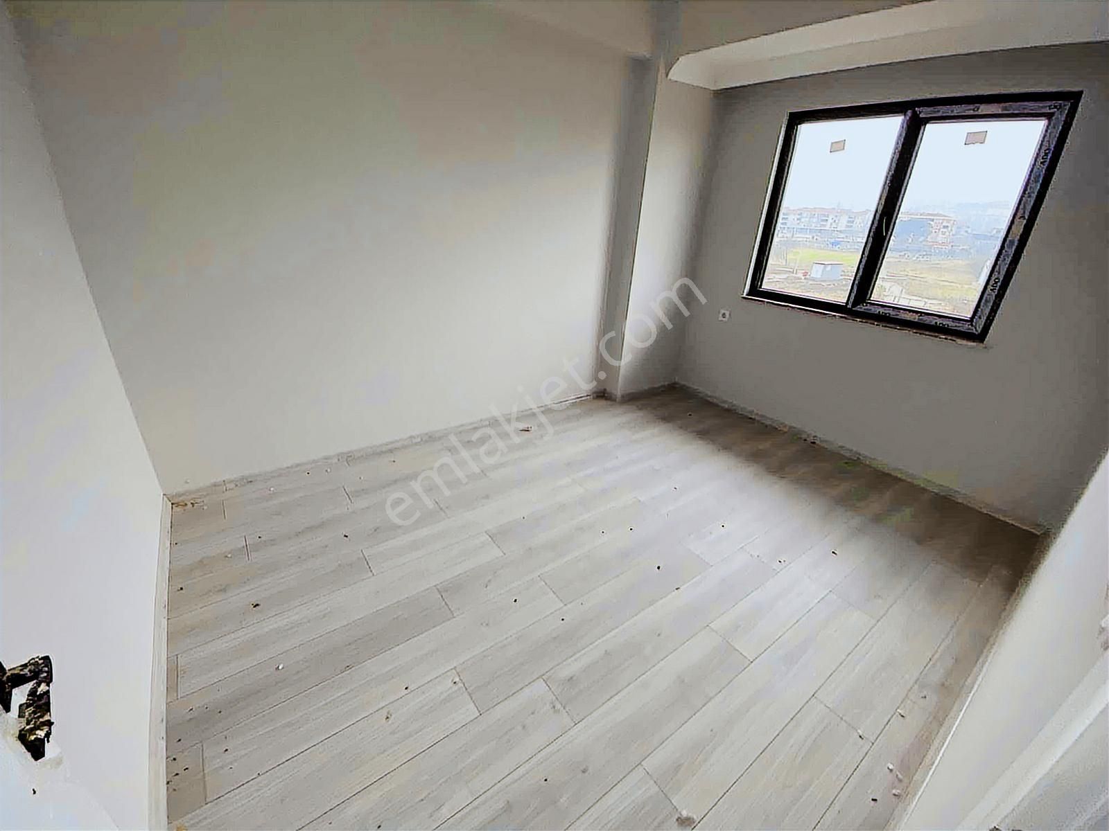 Paşaalanı Mah. Karesi Fen Lisesi Yanı Kiralık 1+1 Eşyasız Daire - Görsel 13