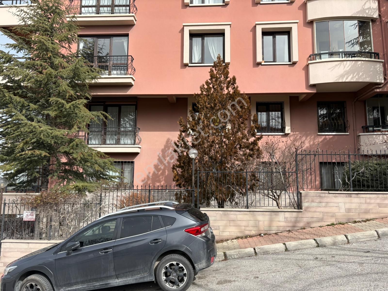 Göral Emlak Dan Dikmen Caddesinde Hatça Ana Sitesinde 3+1 Arakat Yapılı - Görsel 11