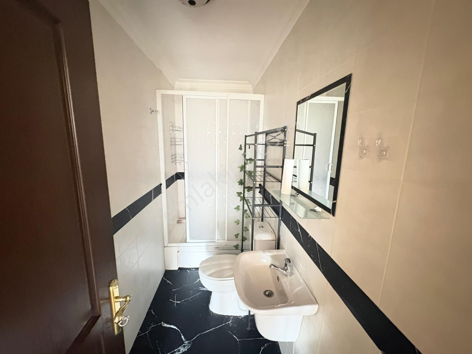 Göral Emlak Dan Dikmen Caddesinde Hatça Ana Sitesinde 3+1 Arakat Yapılı - Görsel 3