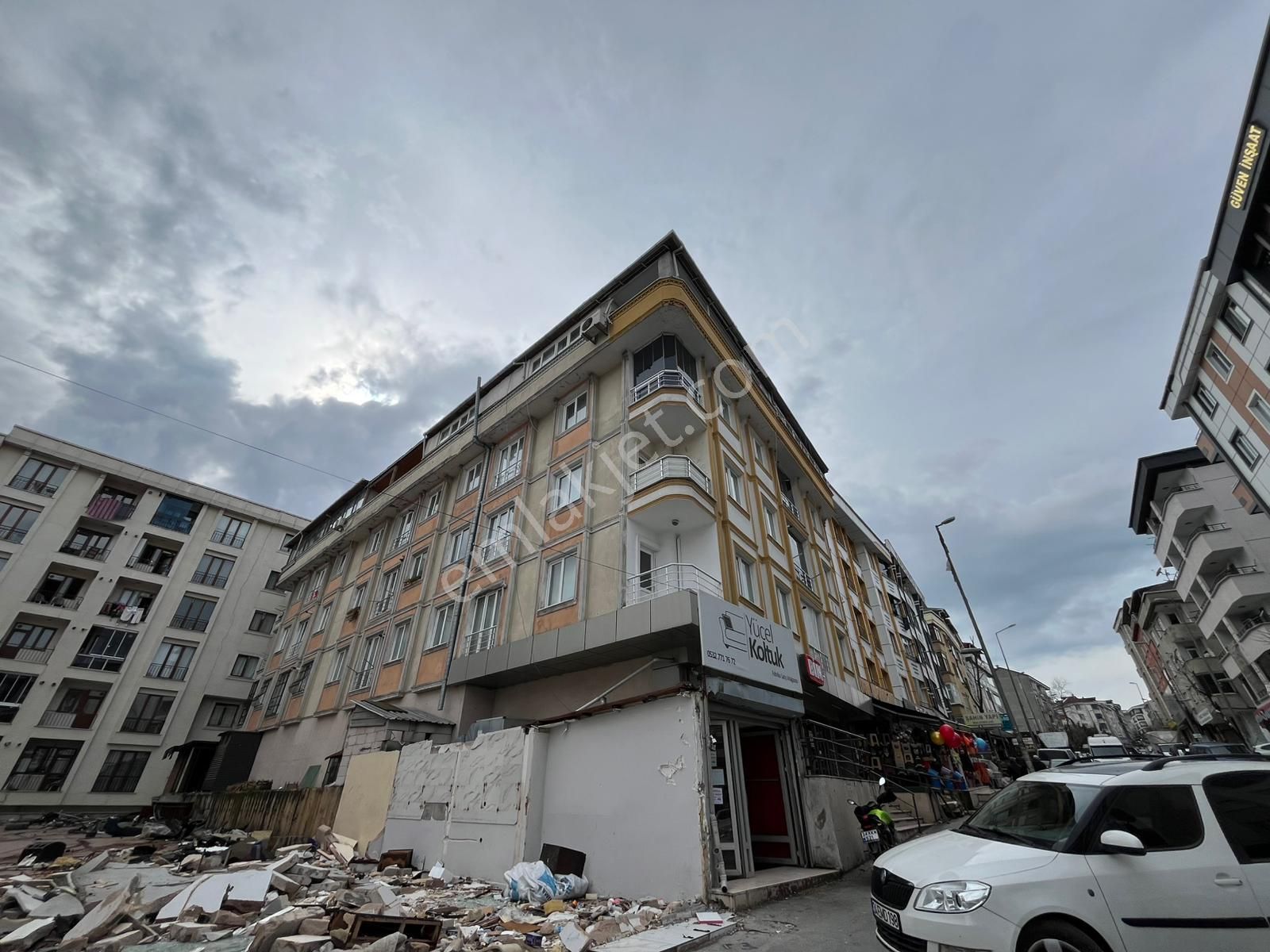 Remax'tan Sultaniye Mahallesinde Satılık 4+1 Dublex Daire - Görsel 2