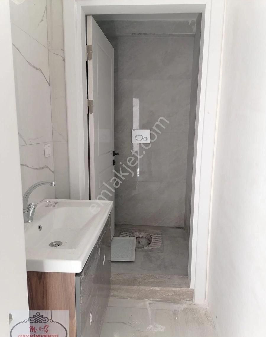 M/ş Gayrumenkulden Cumhuriyet Mahallesinde Satılık 2+1 Daire.... - Görsel 4