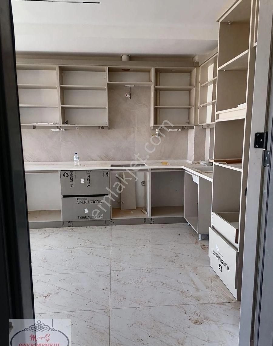 Salihli M/ş Gayrumenkulden 3+1 Geniş Lüks Satılık Dire - Görsel 3