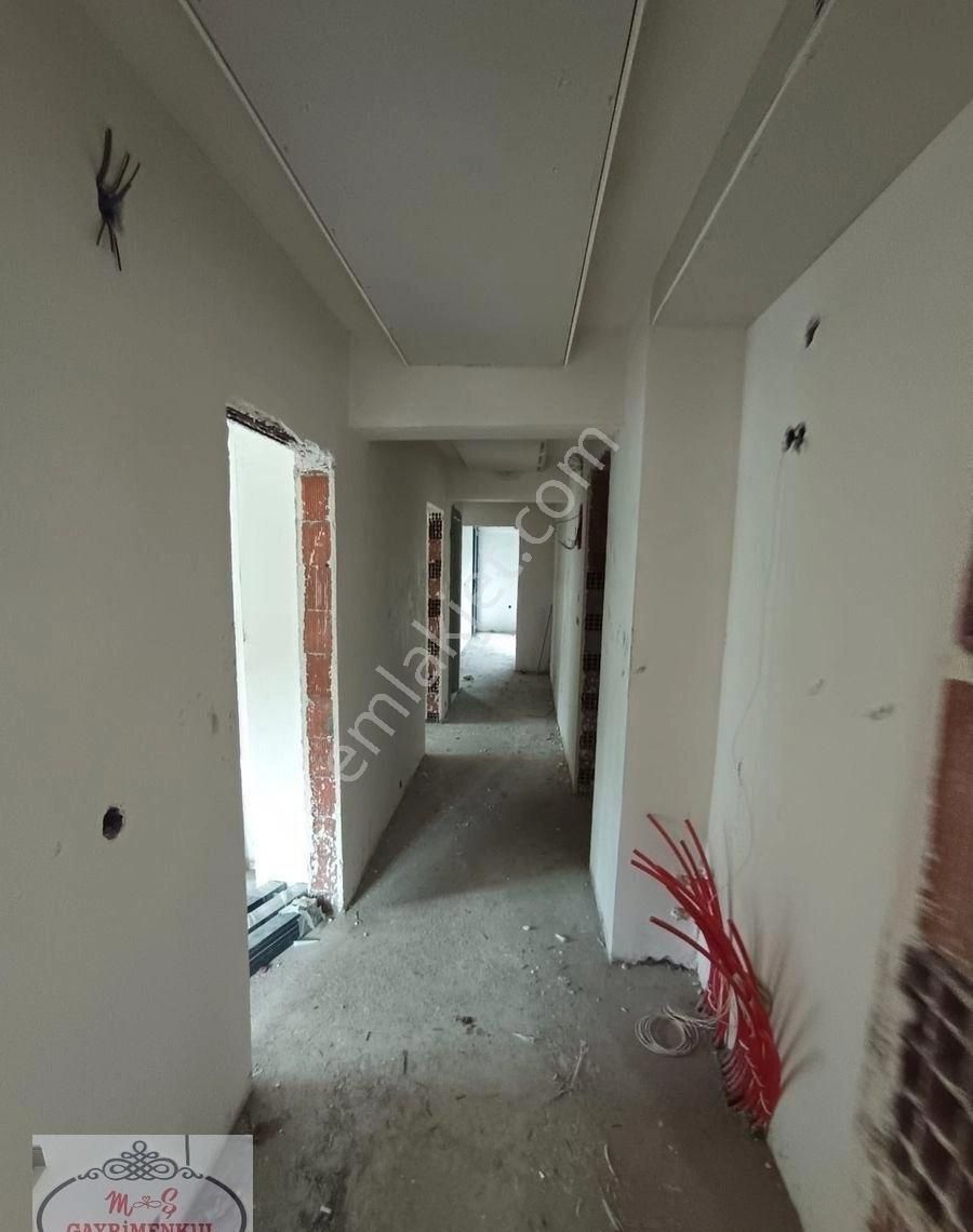 Salihlide M/ş Gayrumenkulden Gökçepınar Caddesinde 150 M2 Geniş 3+1 Dairemiz Satılıktır..... - Görsel 35