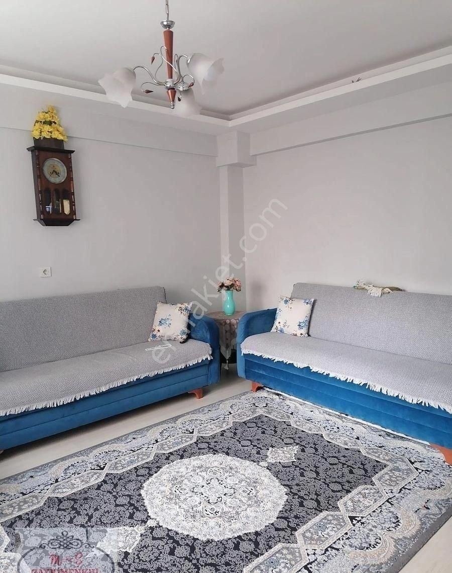 M/ş Gayrumenkulden Cumhuriyet Mahallesinde 2+1 Satılık Daire... - Görsel 5