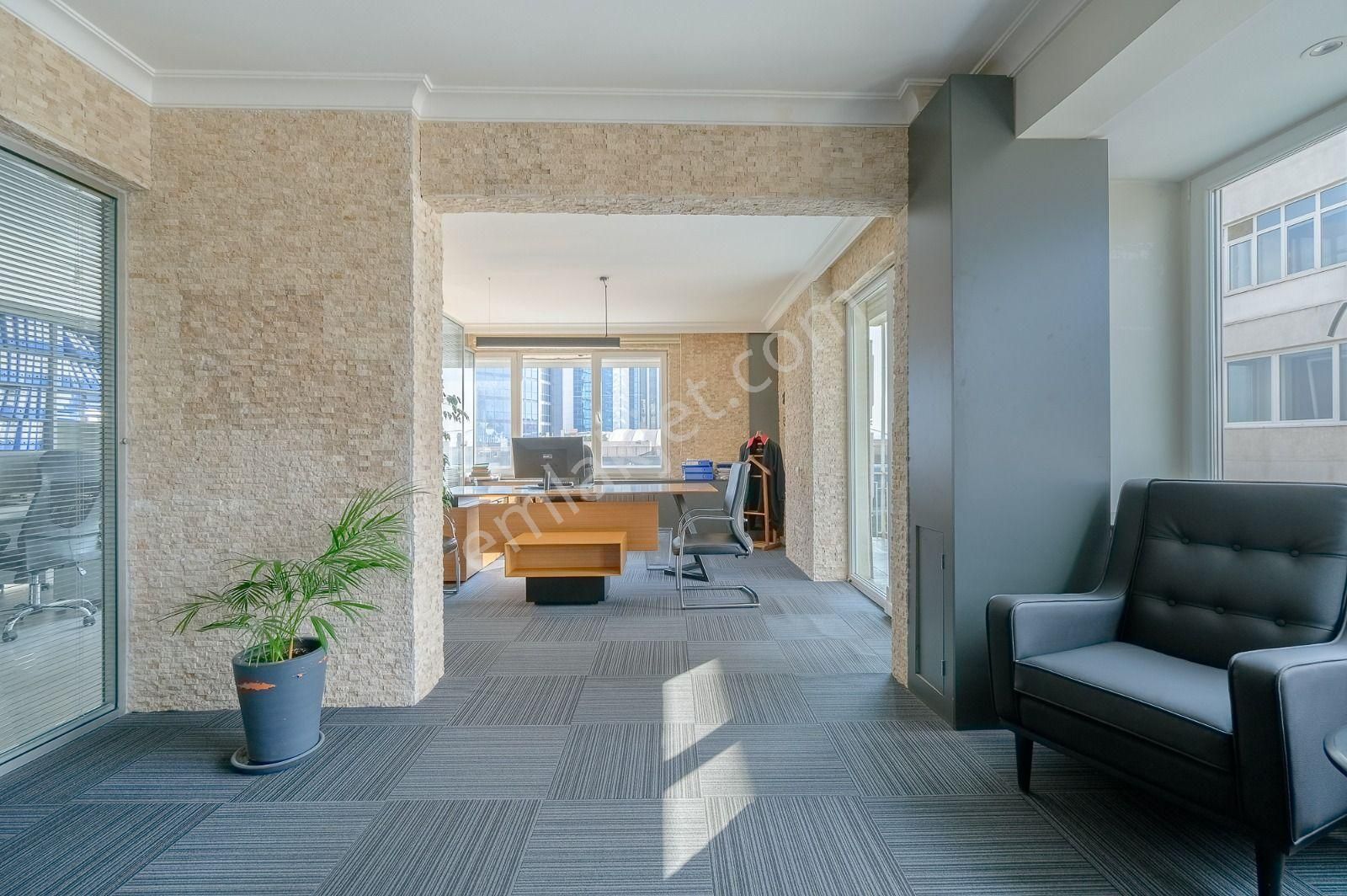 Etiler Akmerkez Karşısında Fırsat 3+1 160m2 Kiralık Otoparklı Prestijli Ofis - Görsel 15